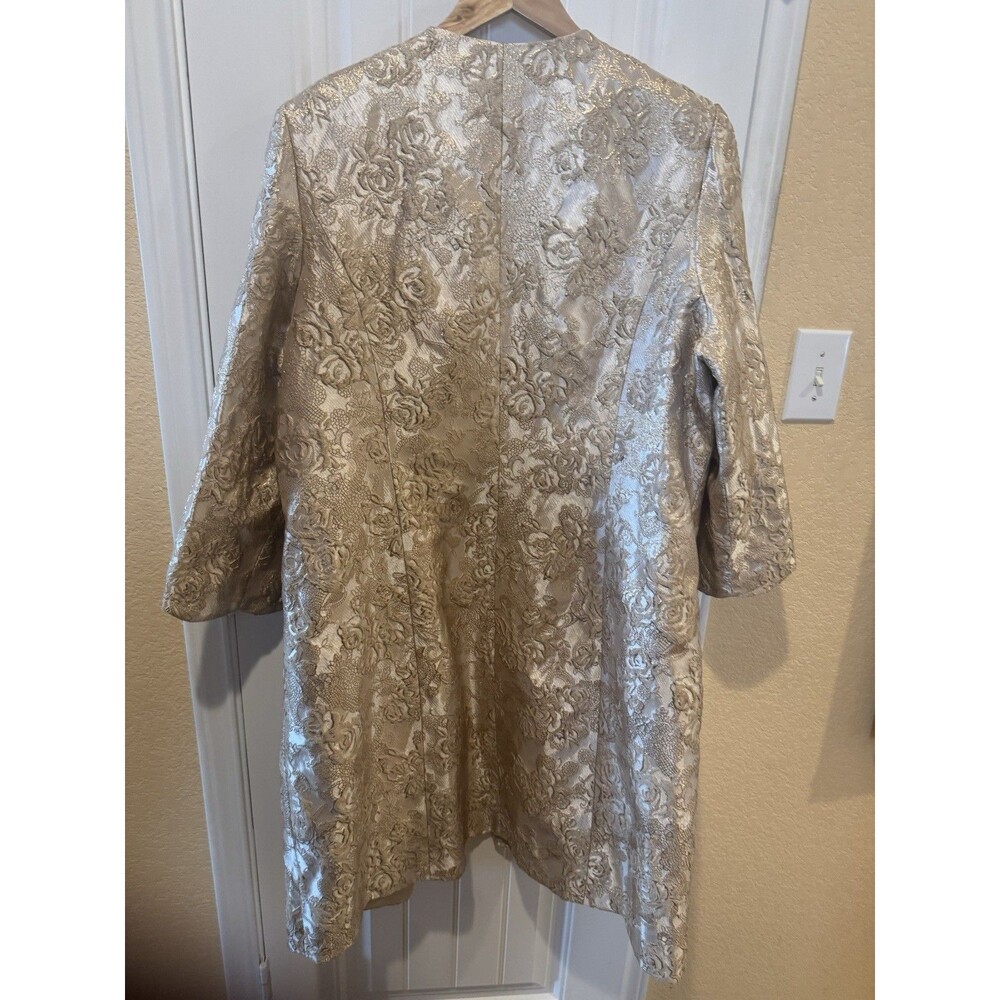 KRISTA BELLA Ladies CHURCH GOLD LONG COAT SIZE 18 - Picture 13 of 13